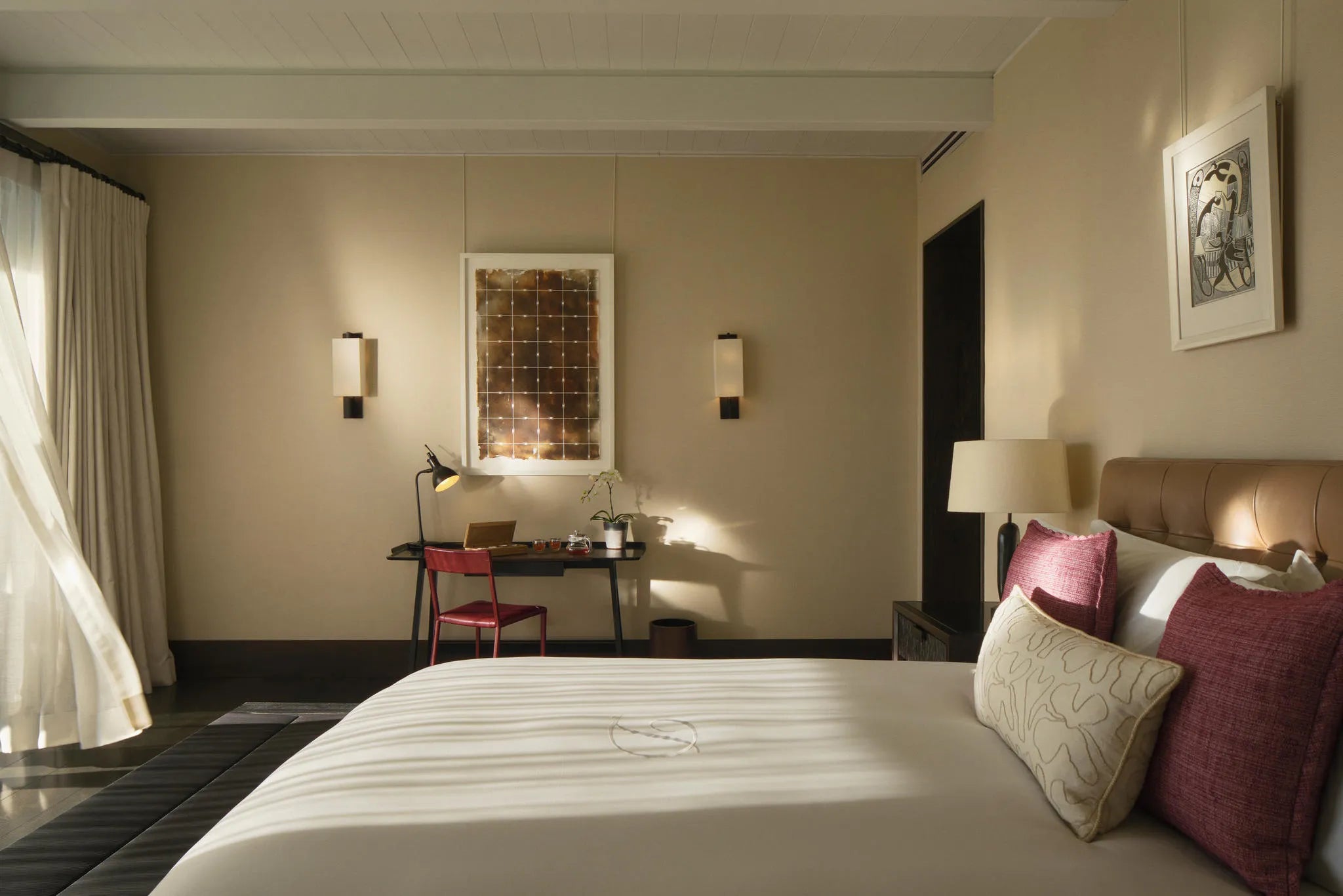 Room gallery image 3.
