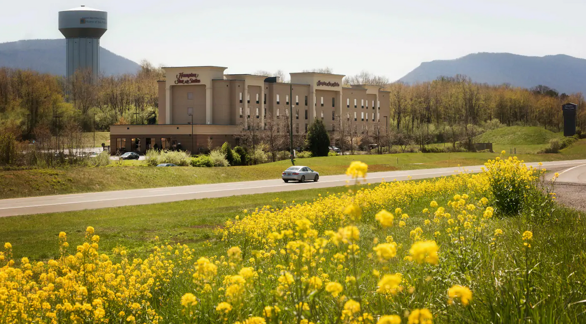 Hampton Inn & Suites Woodstock, VA