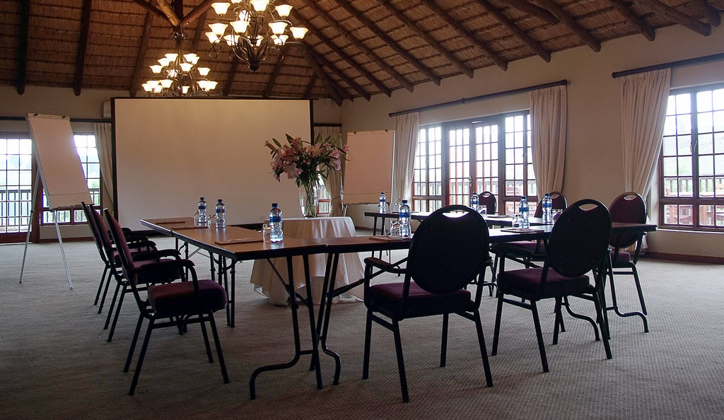 Granny Mouse Country House & Spa - Caversham Room
