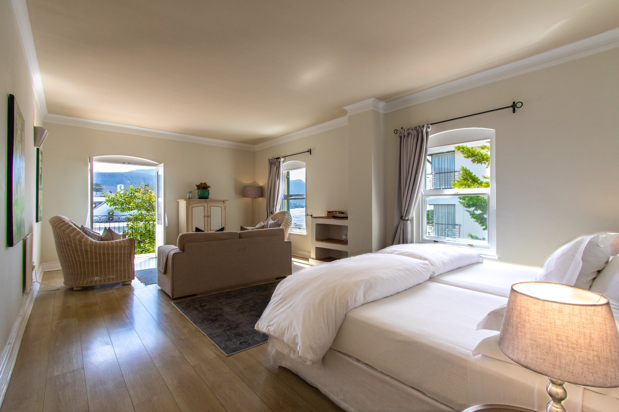 Suites Main house