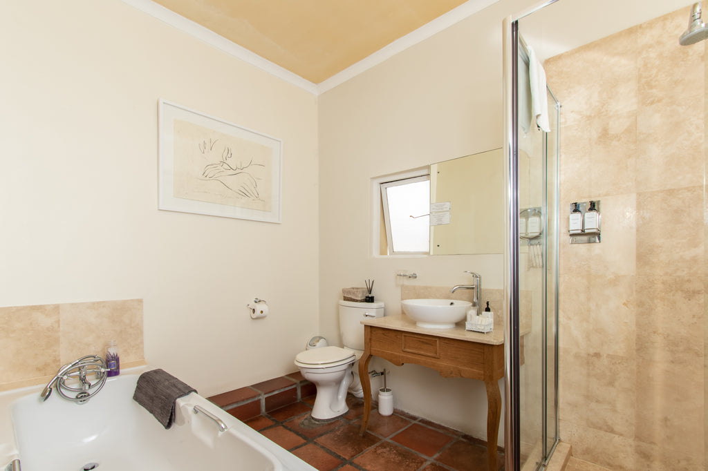 Pool-Side Suite