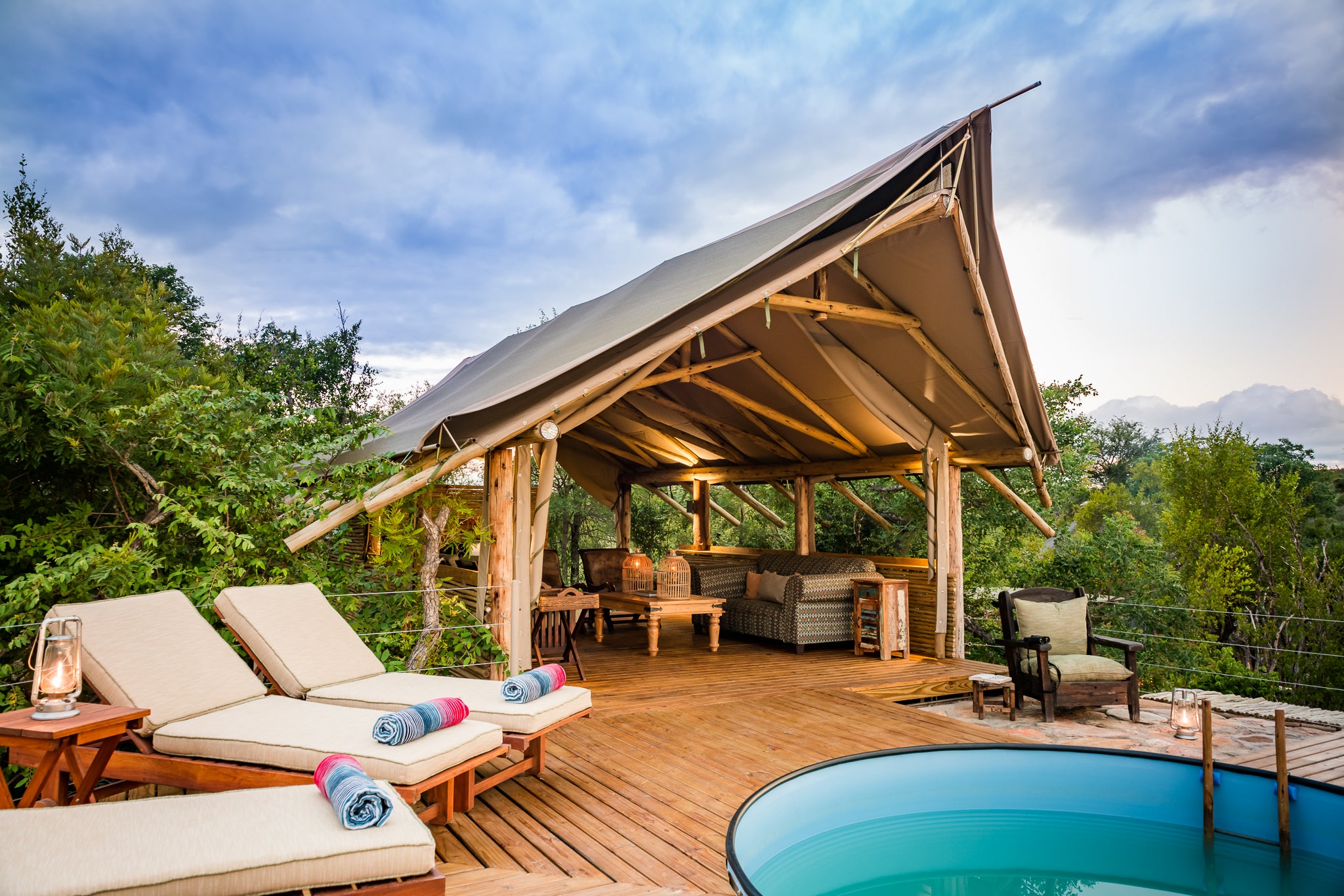 Communal area with swimming pool