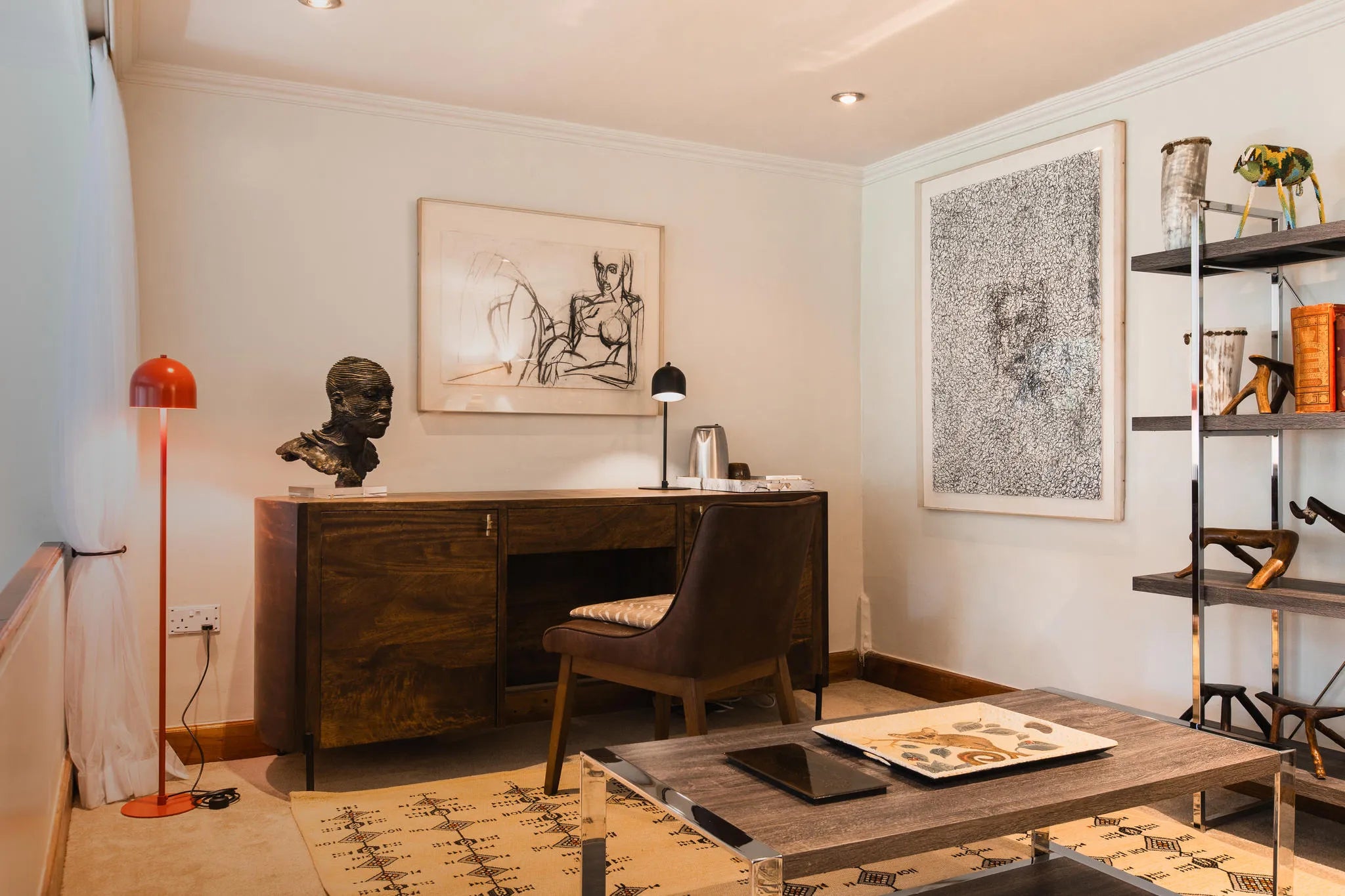 Room gallery image 3.