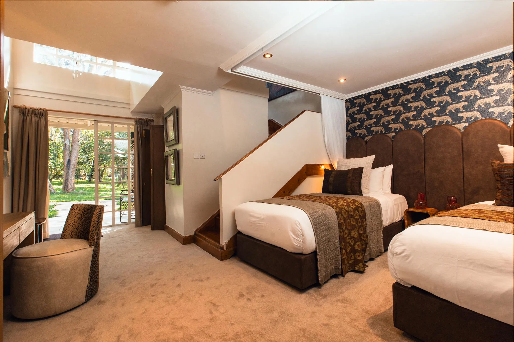 Room gallery image 4.
