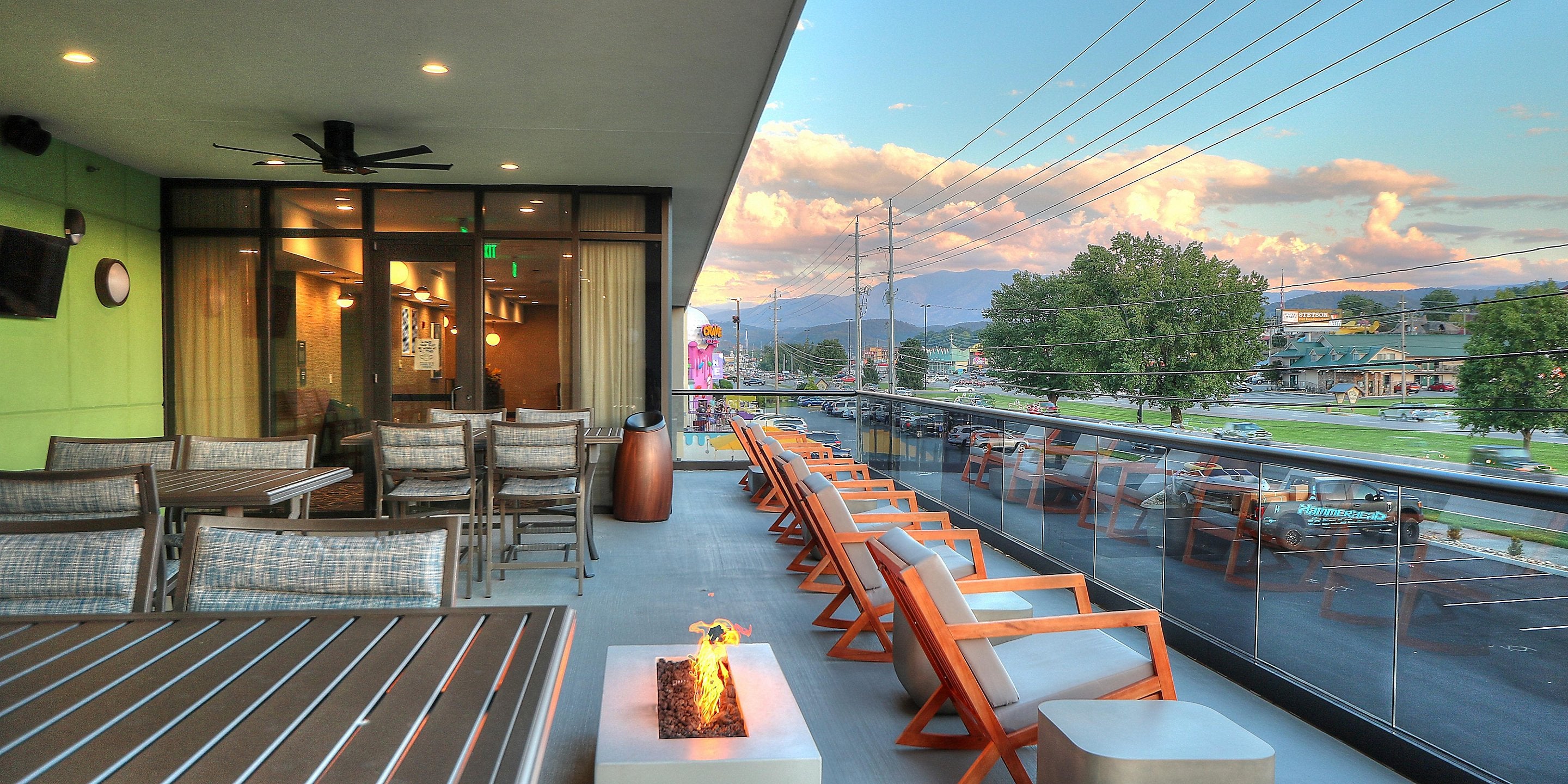 Holiday Inn & Suites Pigeon Forge Convention Center