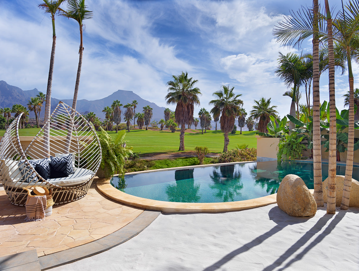 Royal River Luxury Hotel