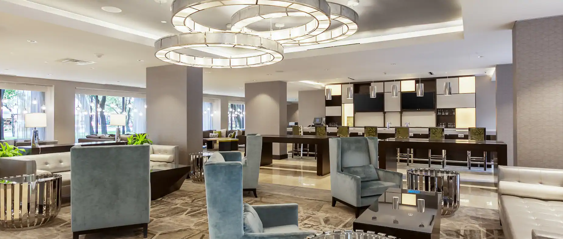 DoubleTree by Hilton Hotel & Suites Houston by the Galleria