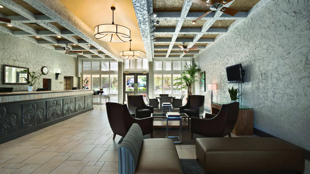 Embassy Suites by Hilton Phoenix Airport