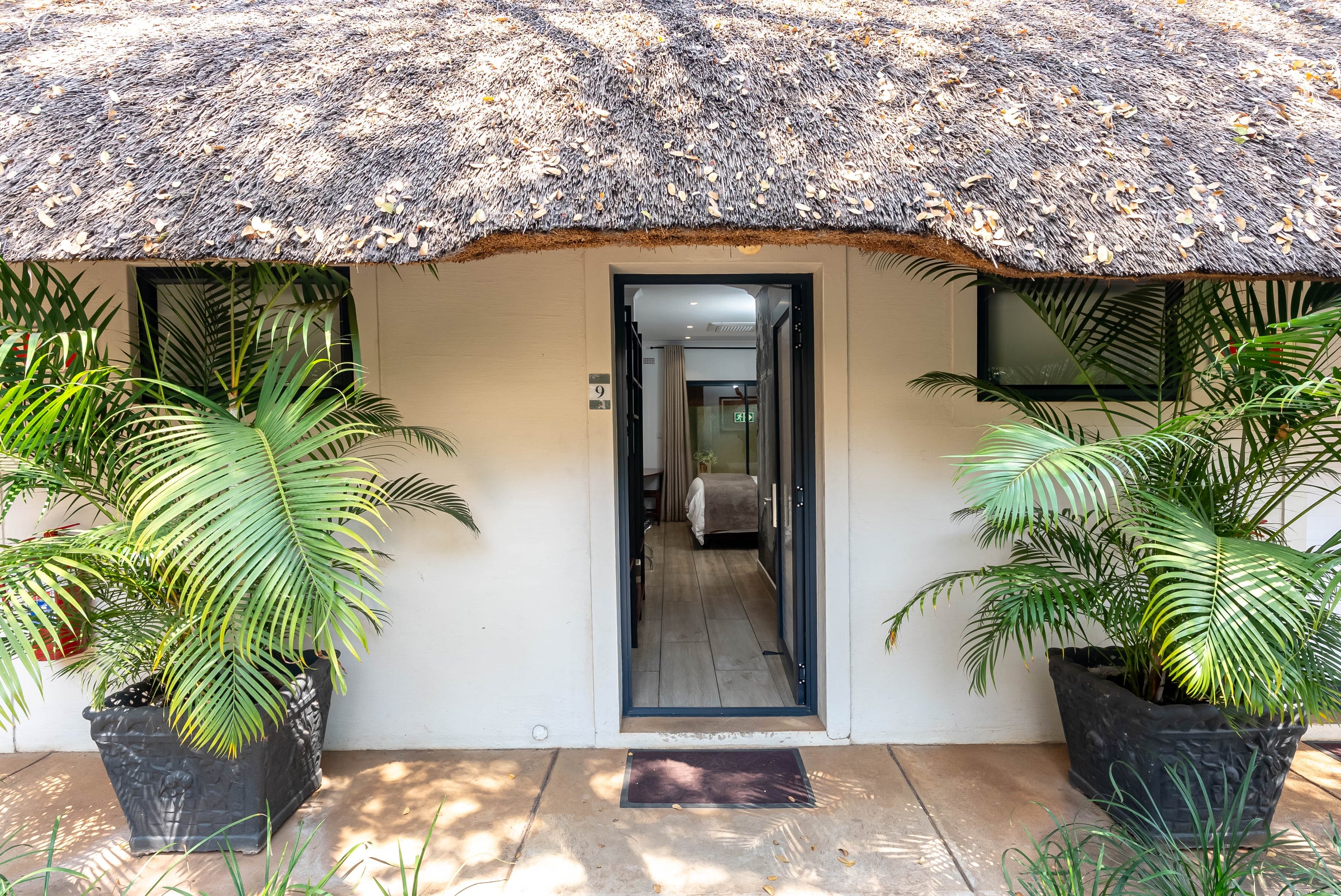 Deluxe King Patio Room