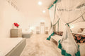 3 Air conditioned King Suites, villa sleeps 12