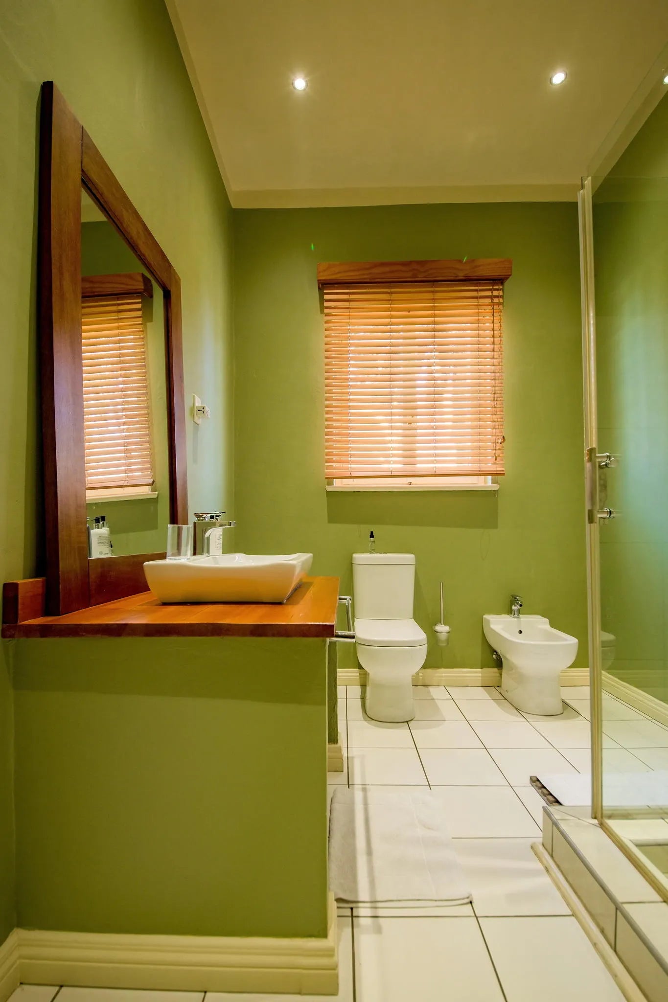 Room gallery image 14.