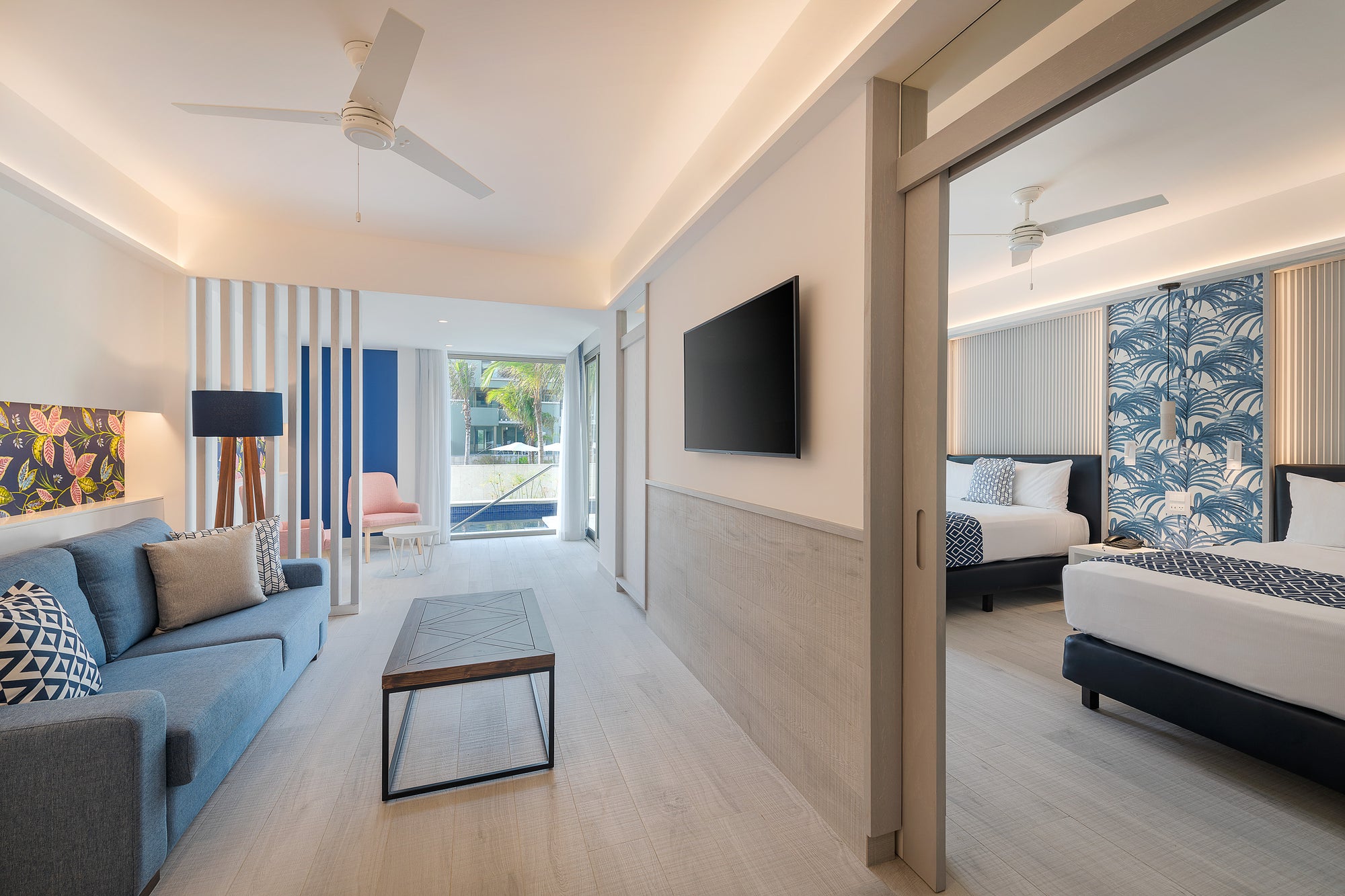 Privileged Grand Family Suite & Swim up