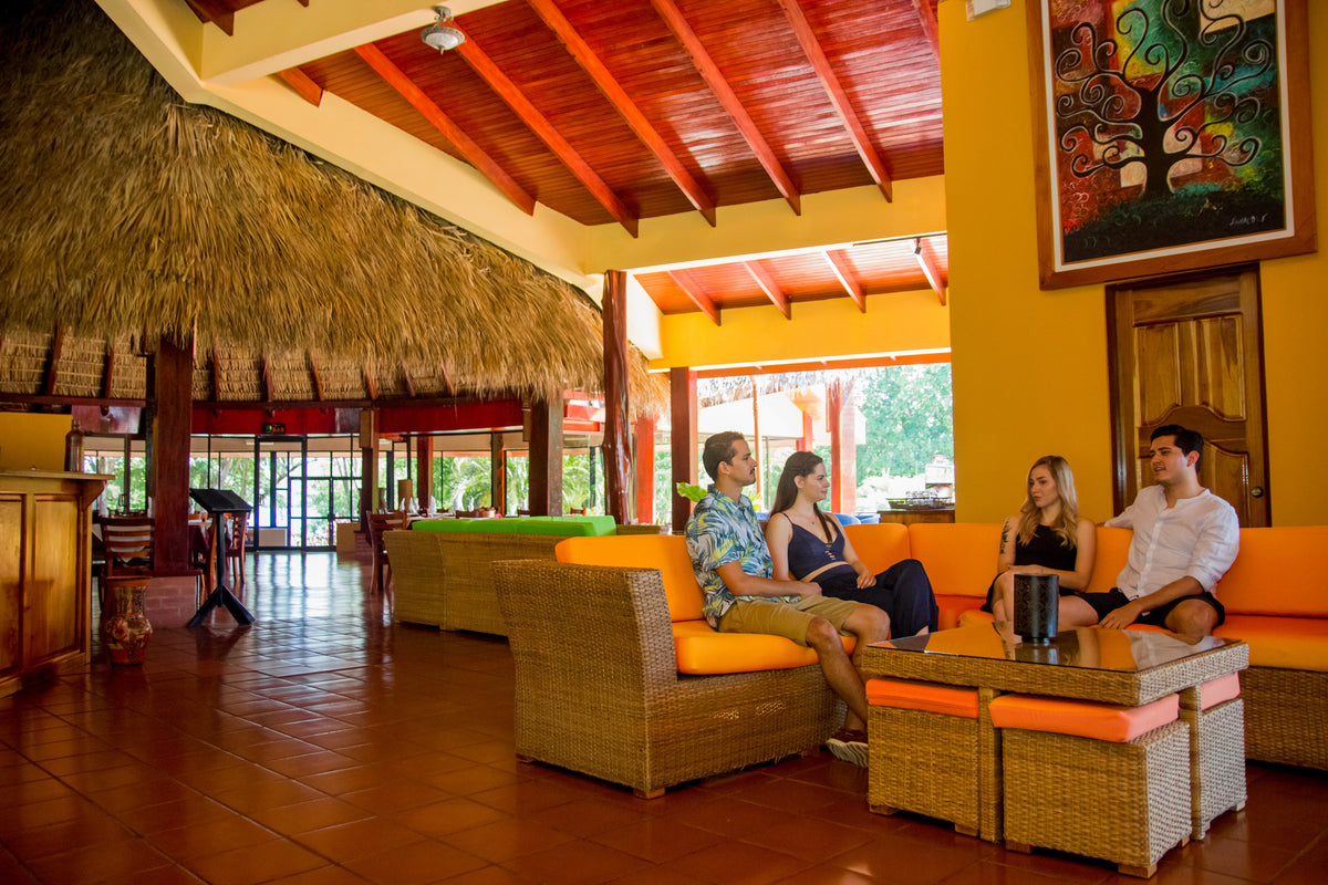 Papagayo Golden Palms