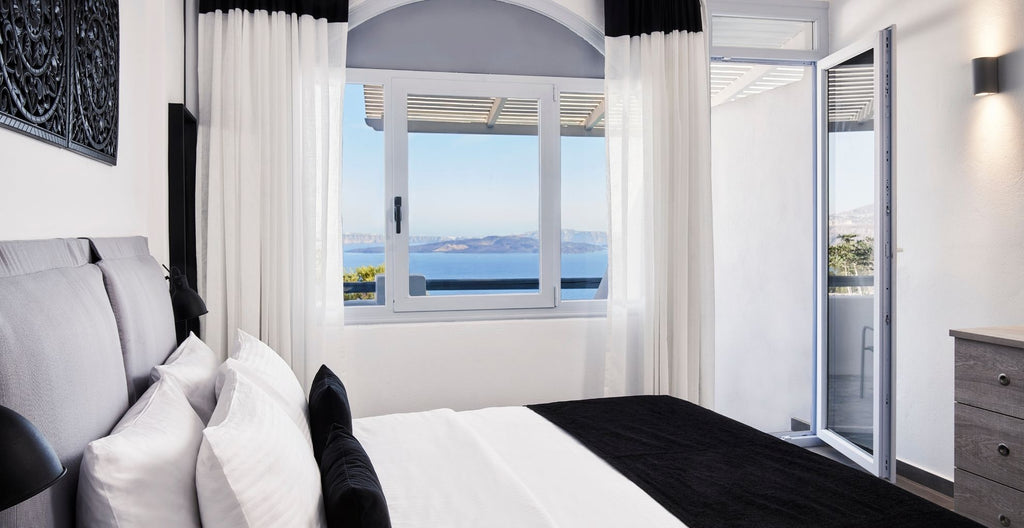 Mr and Mrs White Santorini