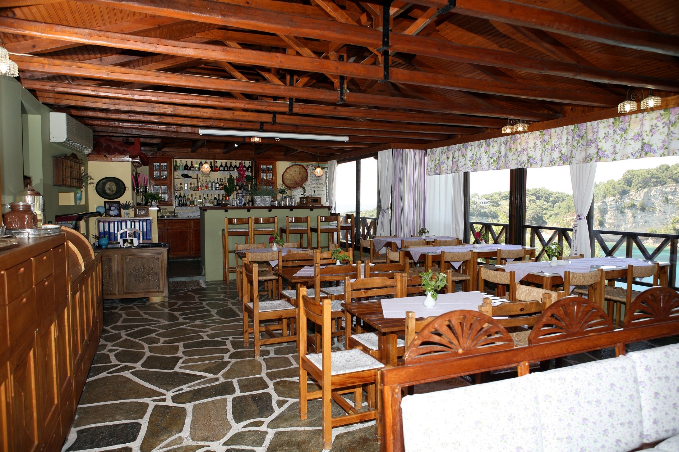 Hotel Liadromia