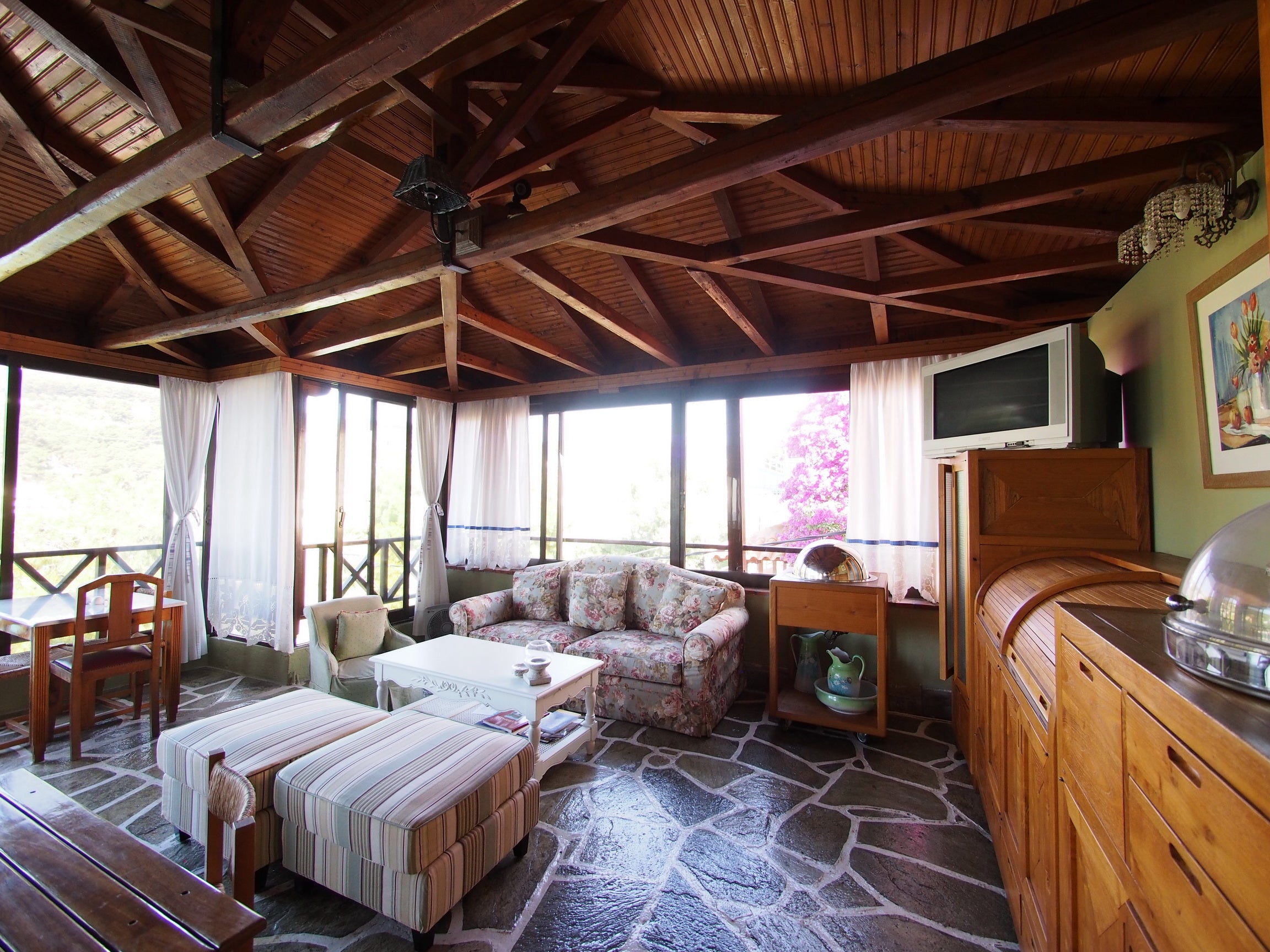 Hotel Liadromia