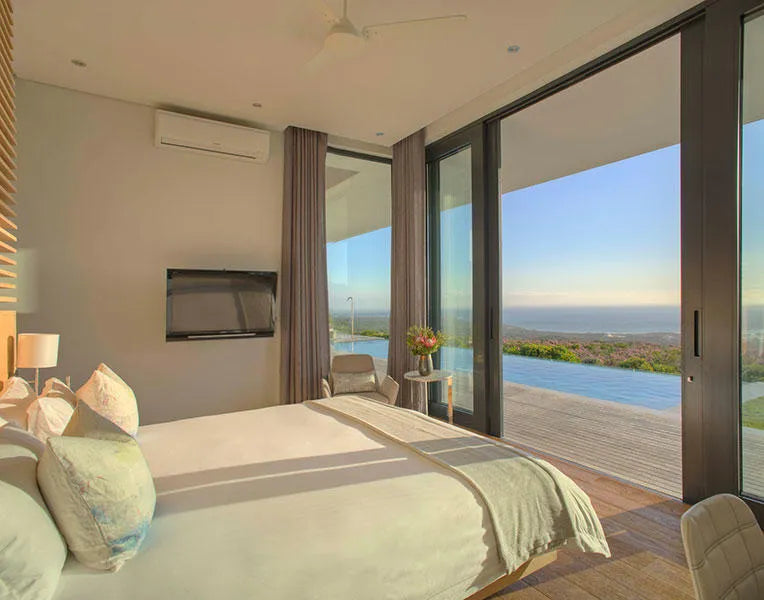 Room gallery image 1.