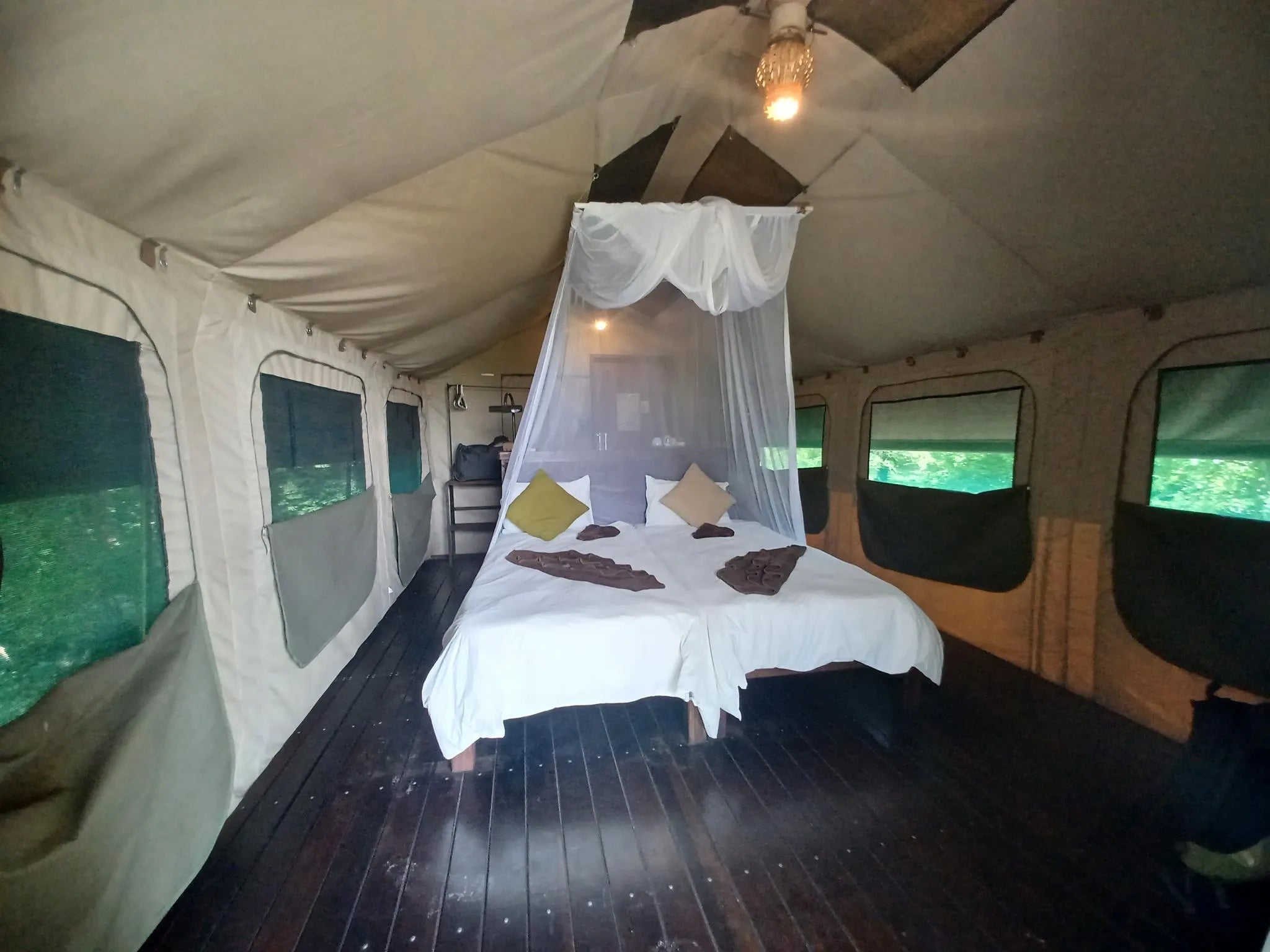 Room gallery image 4.