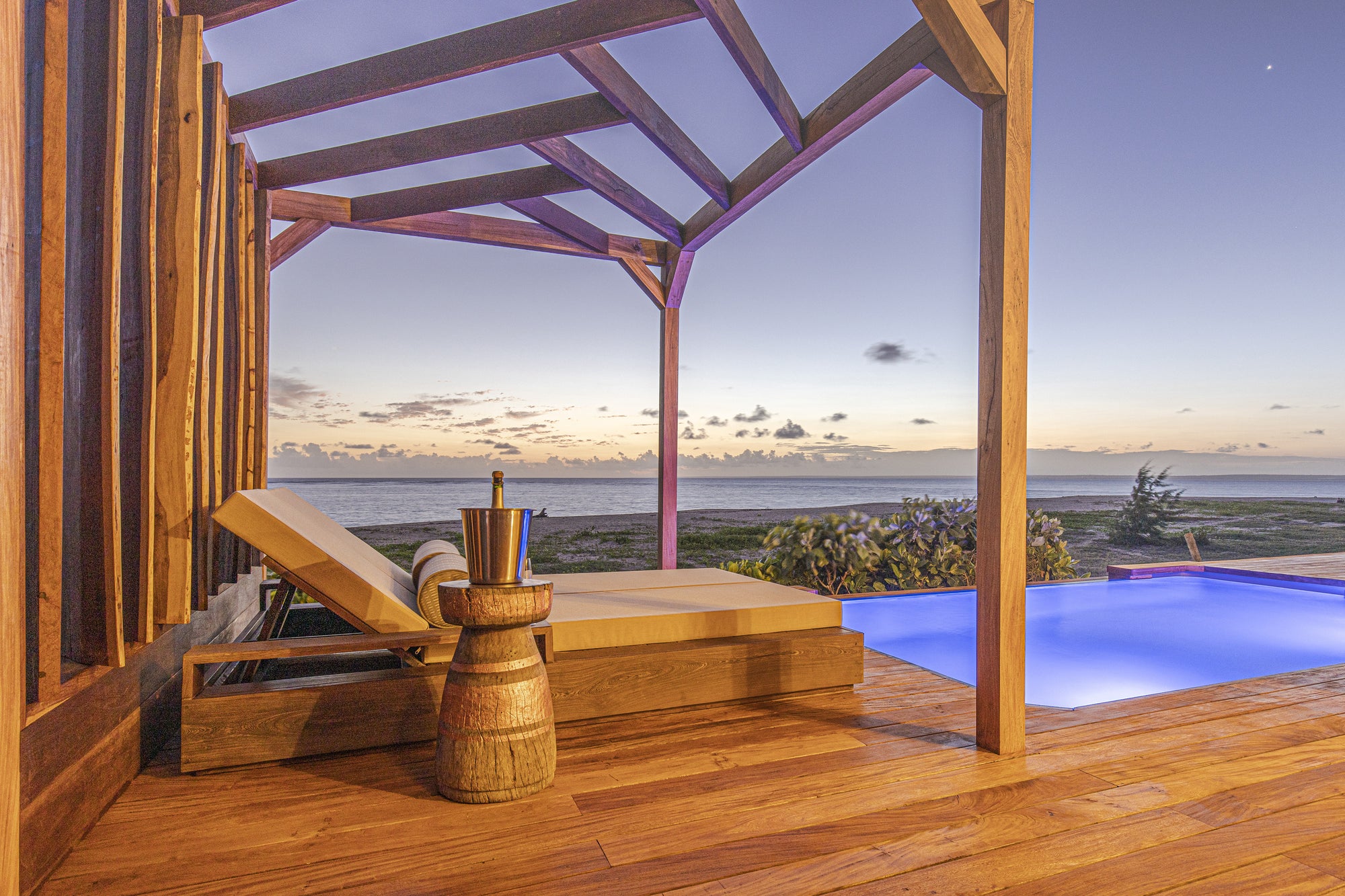 Banyan Tree Ilha Caldeira Villa Deck