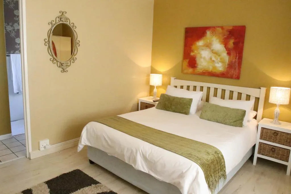 Dolphin Inn Guest House, Cape Town, South Africa gallery image 3.
