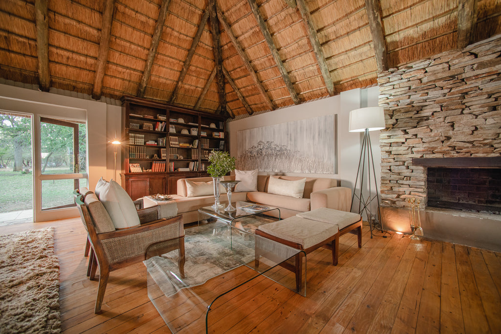 Lounge area at Sunrise at Karongwe River Lodge
