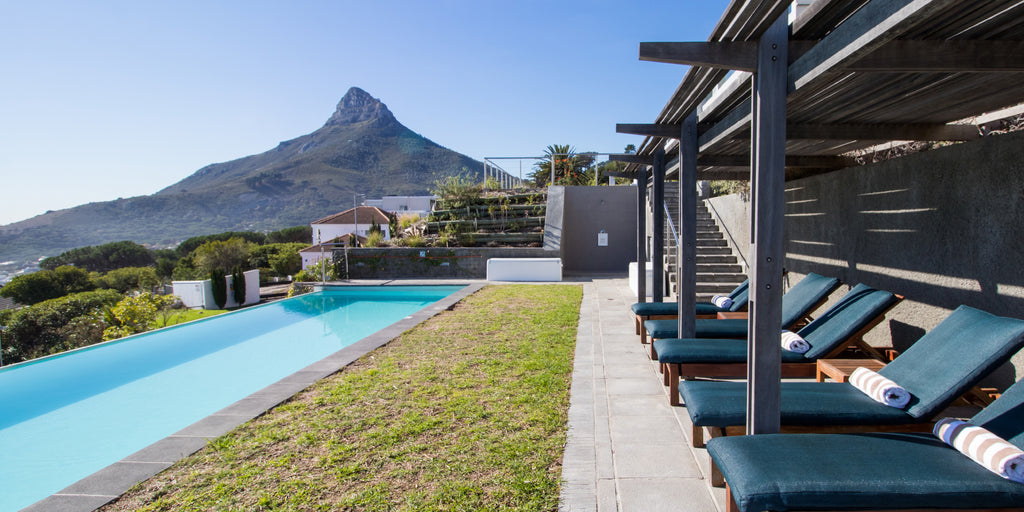 Swimming pool, view of the  ocean & Lions Head