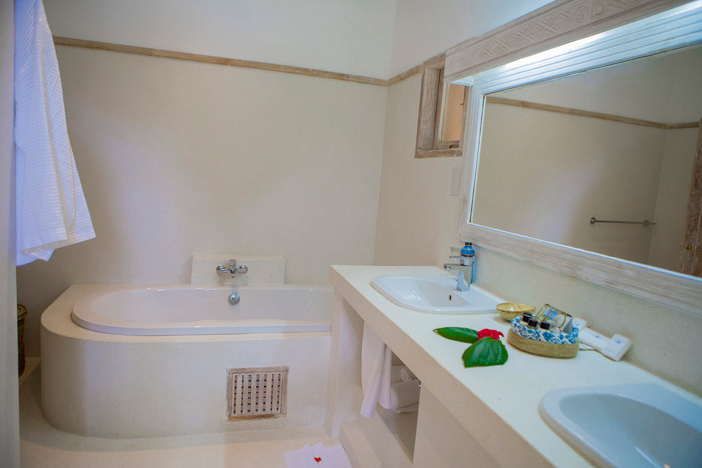 Medina Luxury Three Beach Villa