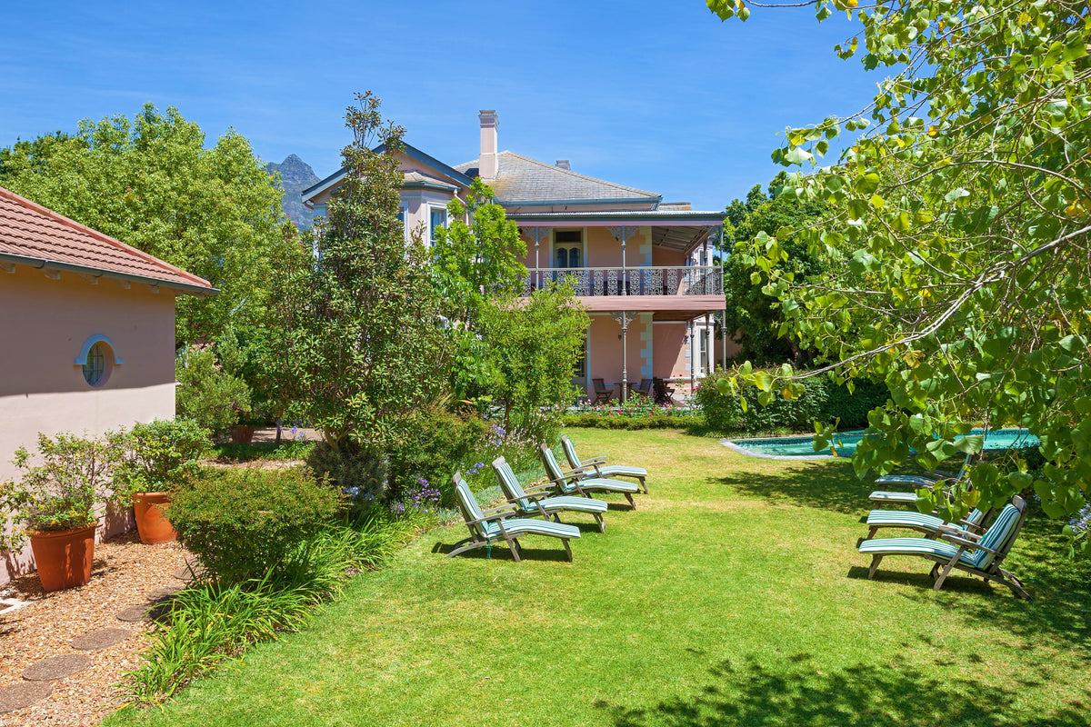 Medindi Manor