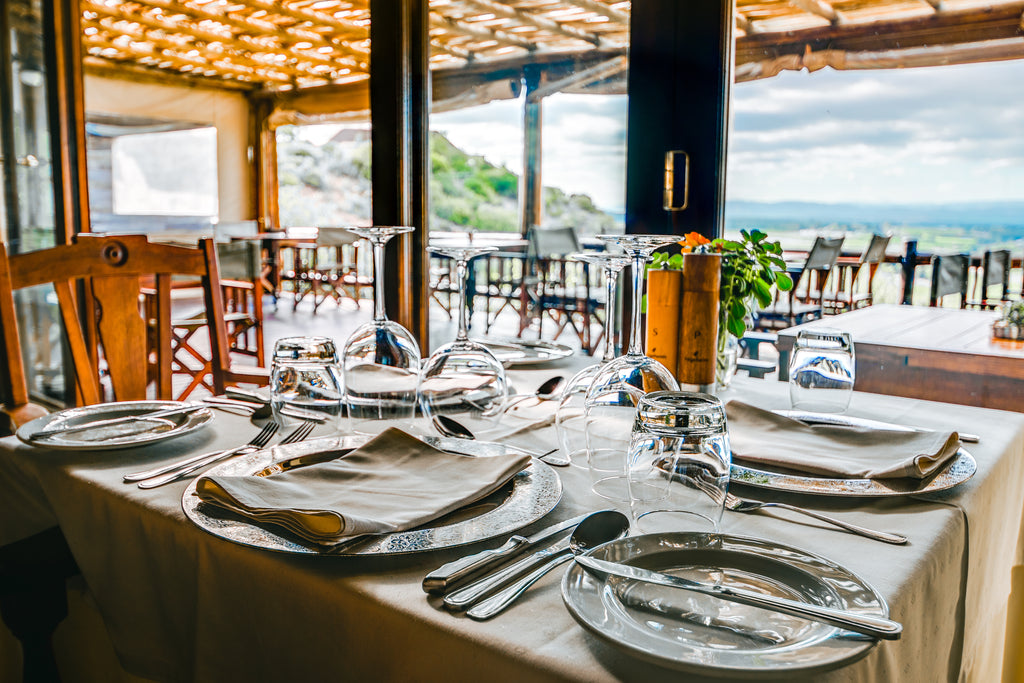 Dining At Hitgeheim