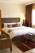 The Federal Palace Hotel : Junior Suite King City Facing