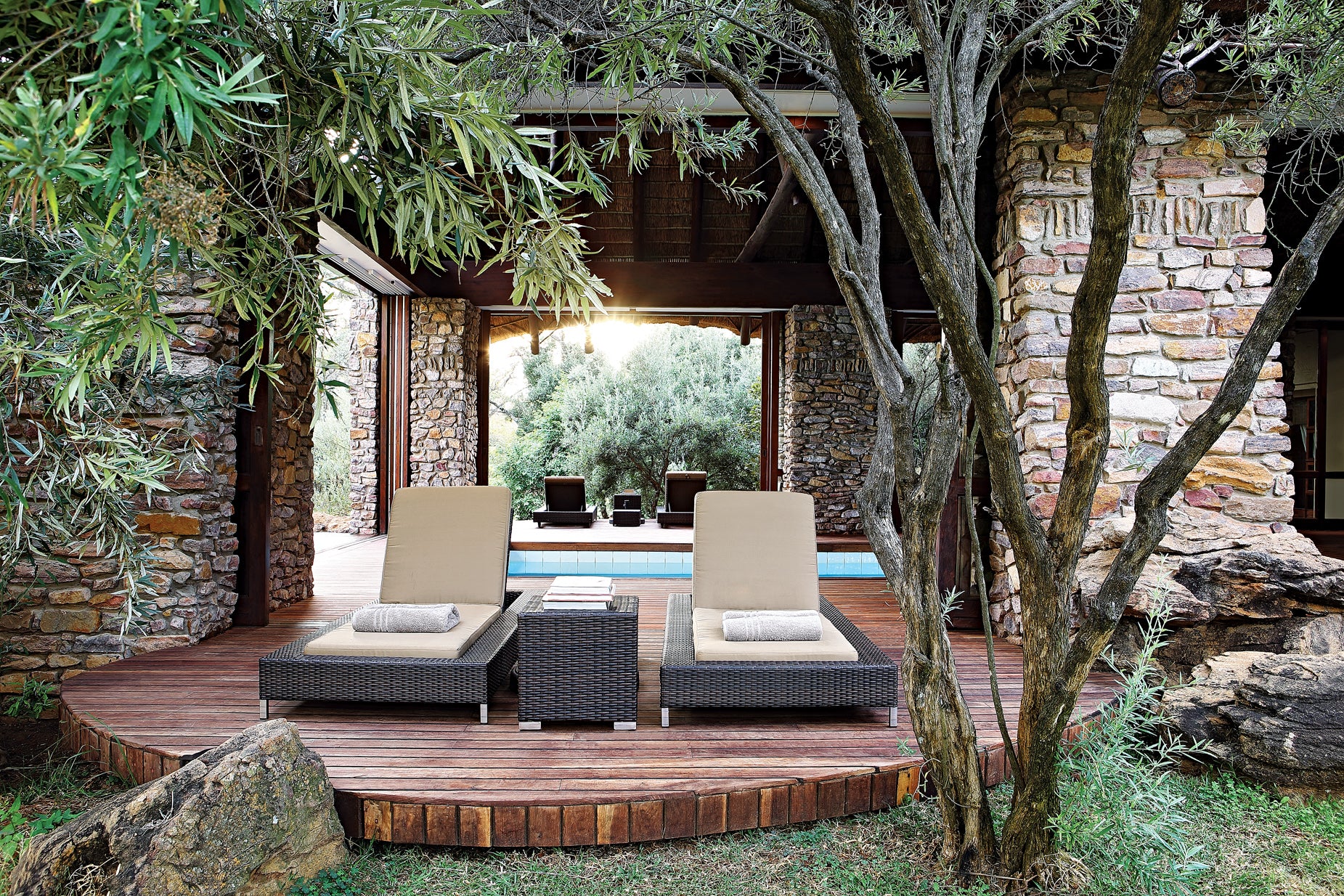 Nelson Mandela Villa pool loungers