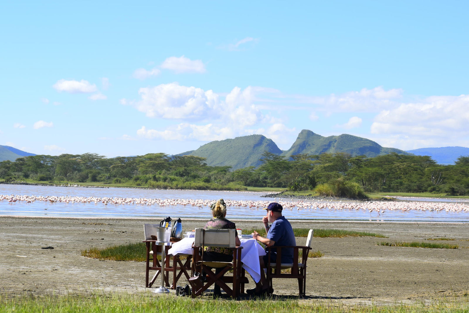 Lakeside Breakfast