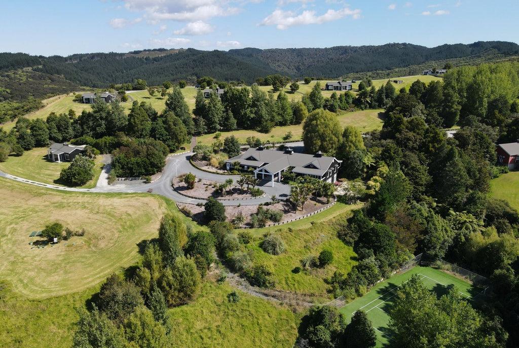 Woodhouse Mountain Lodge