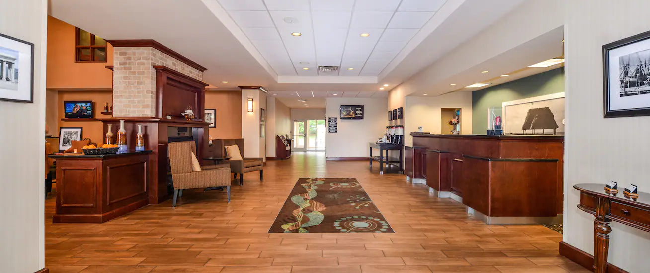 Hampton Inn & Suites Plymouth