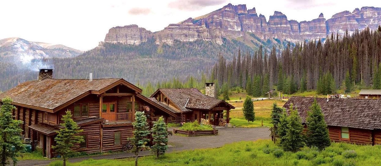 Brooks Lake Lodge and Spa
