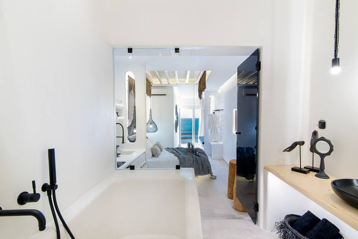Portara Seafront Luxury Suites