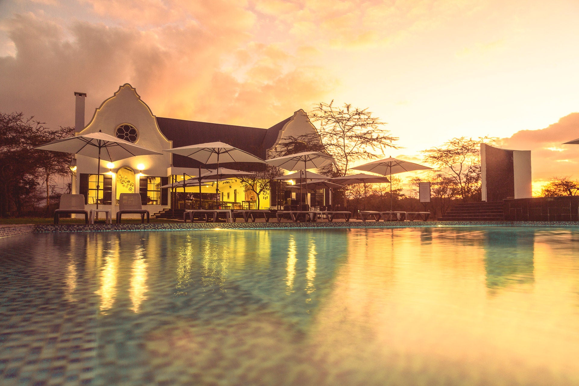 Swimming pool
