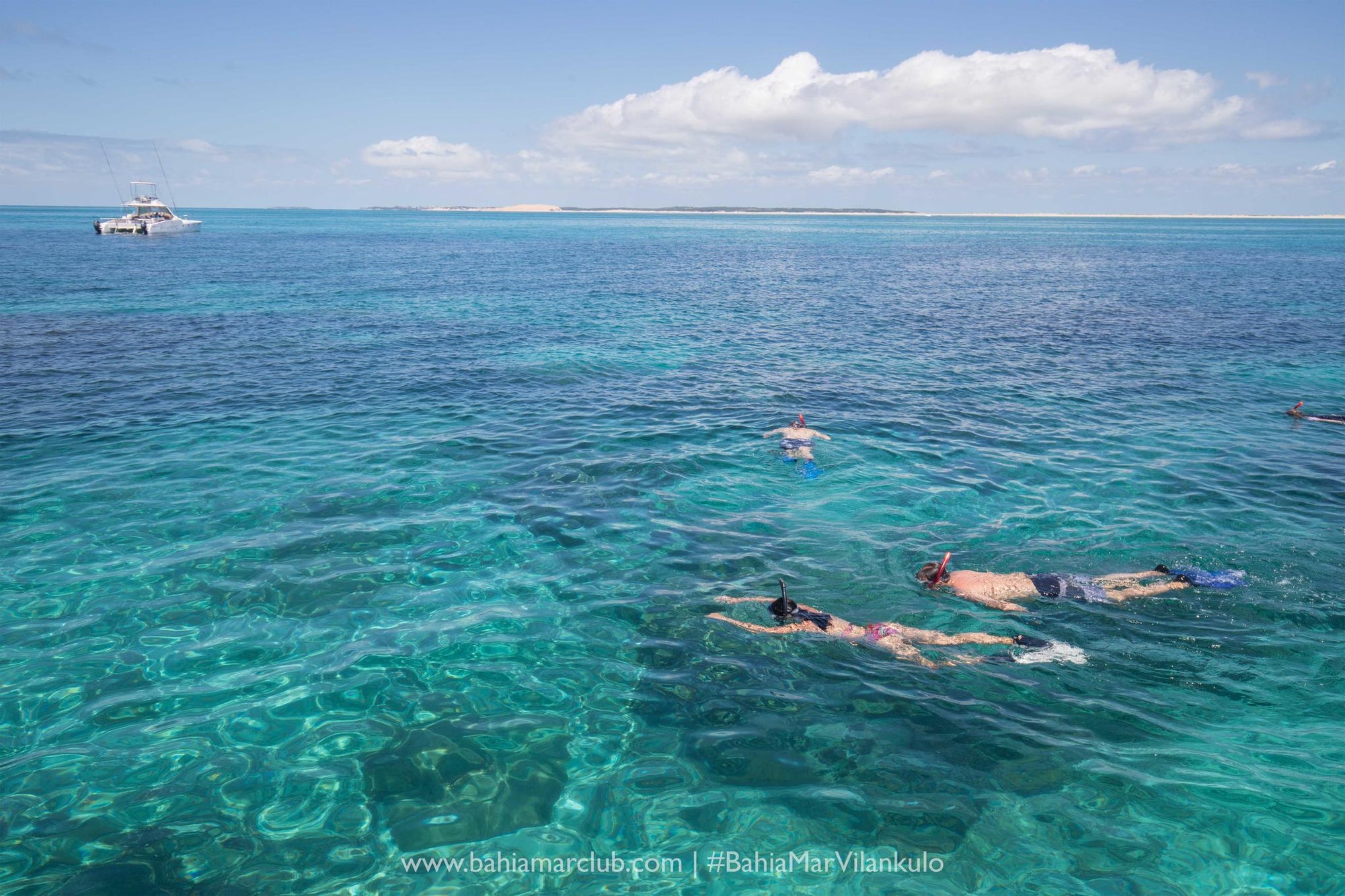 Mothassane Boat Trips to the Bazaruto Islands gallery image 2