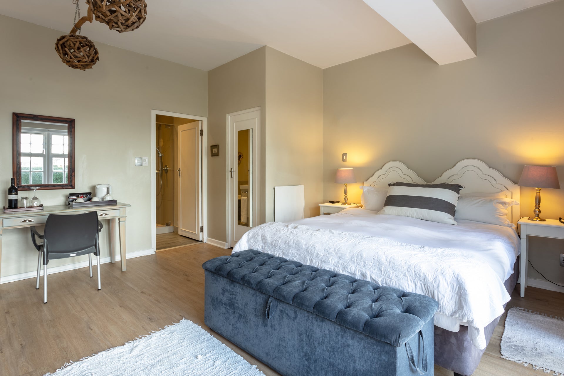 whale-rock-luxury-lodge-villa