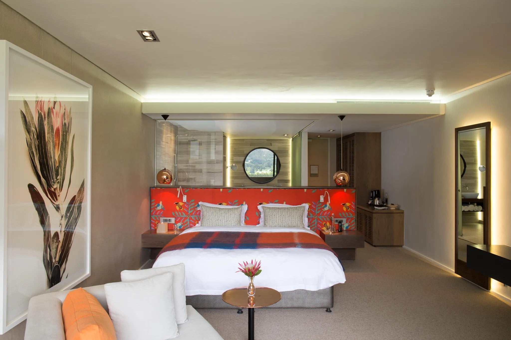 Room gallery image 1.