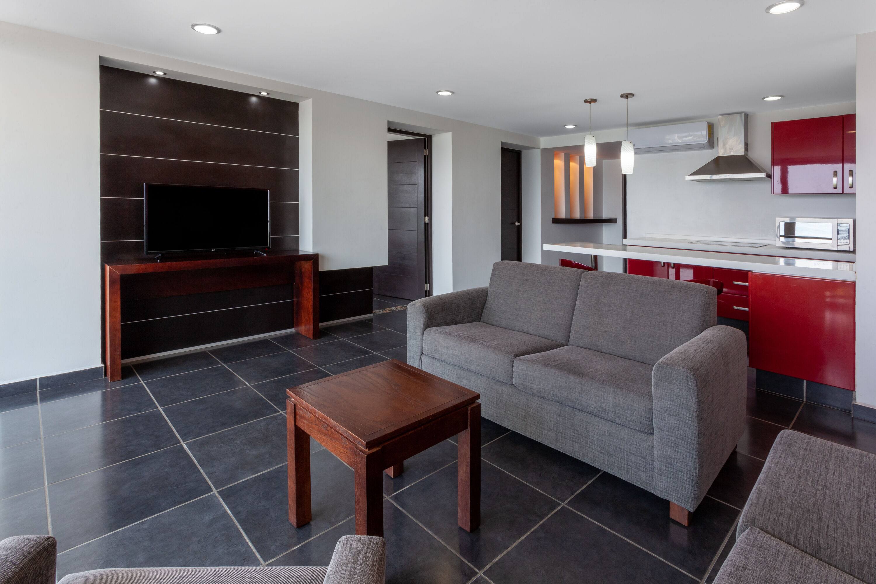 Ramada by Wyndham Acapulco Hotel & Suites