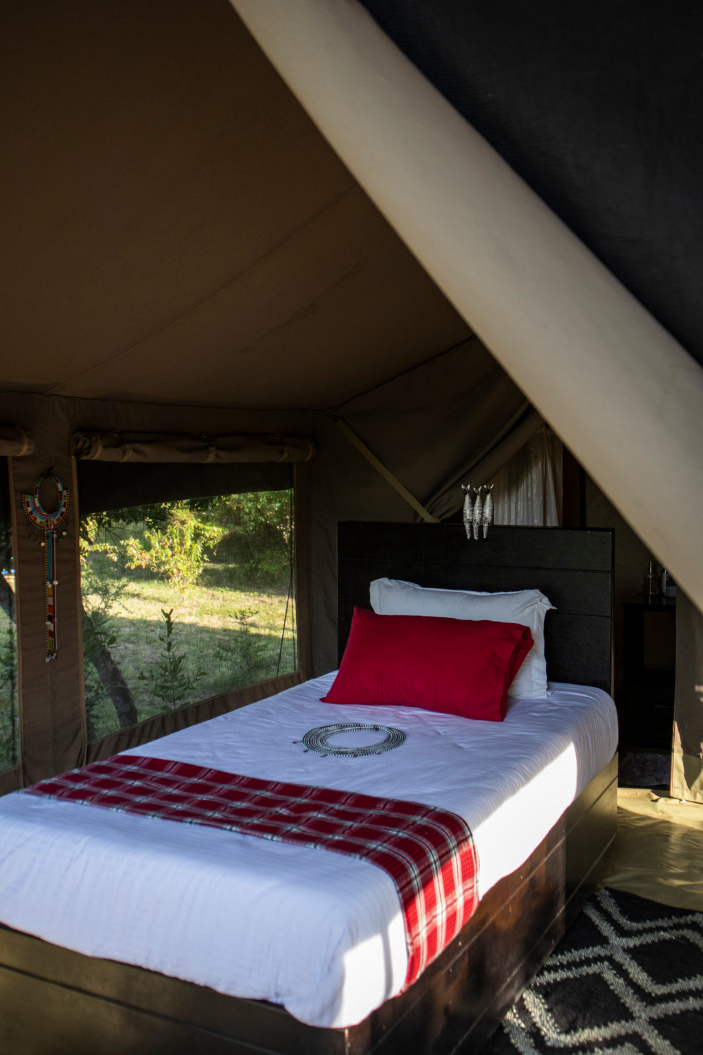 Single Tent
