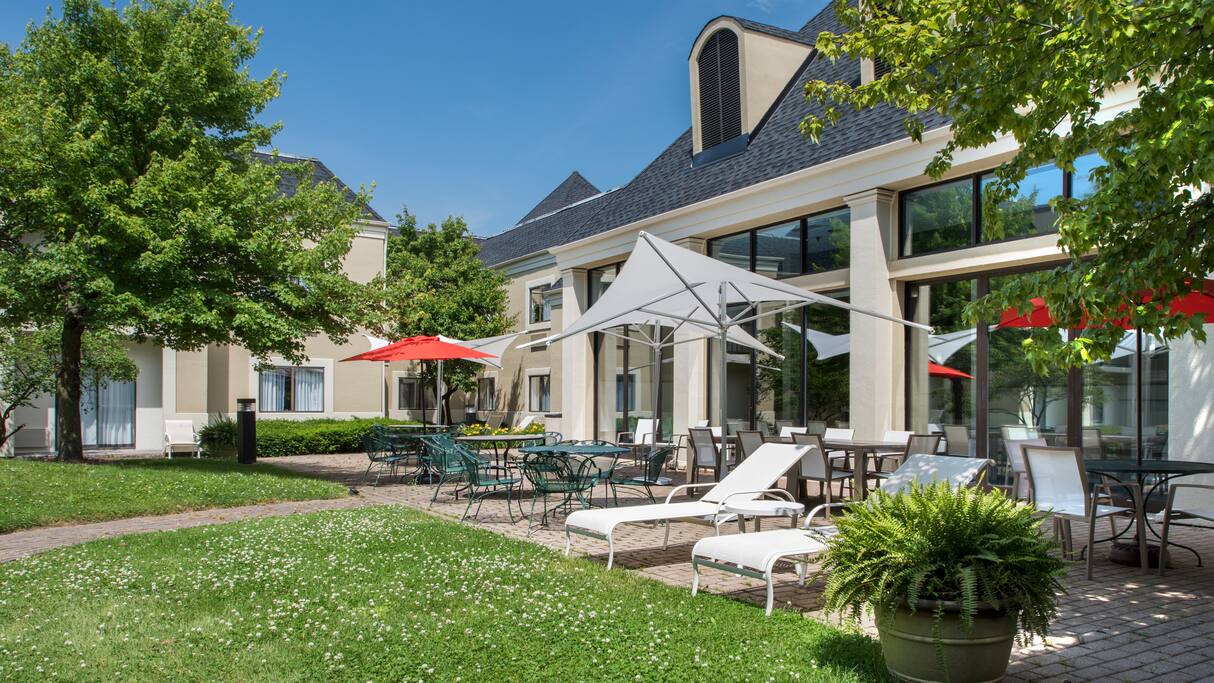 DoubleTree by Hilton Hotel Chicago Wood Dale Elk Grove