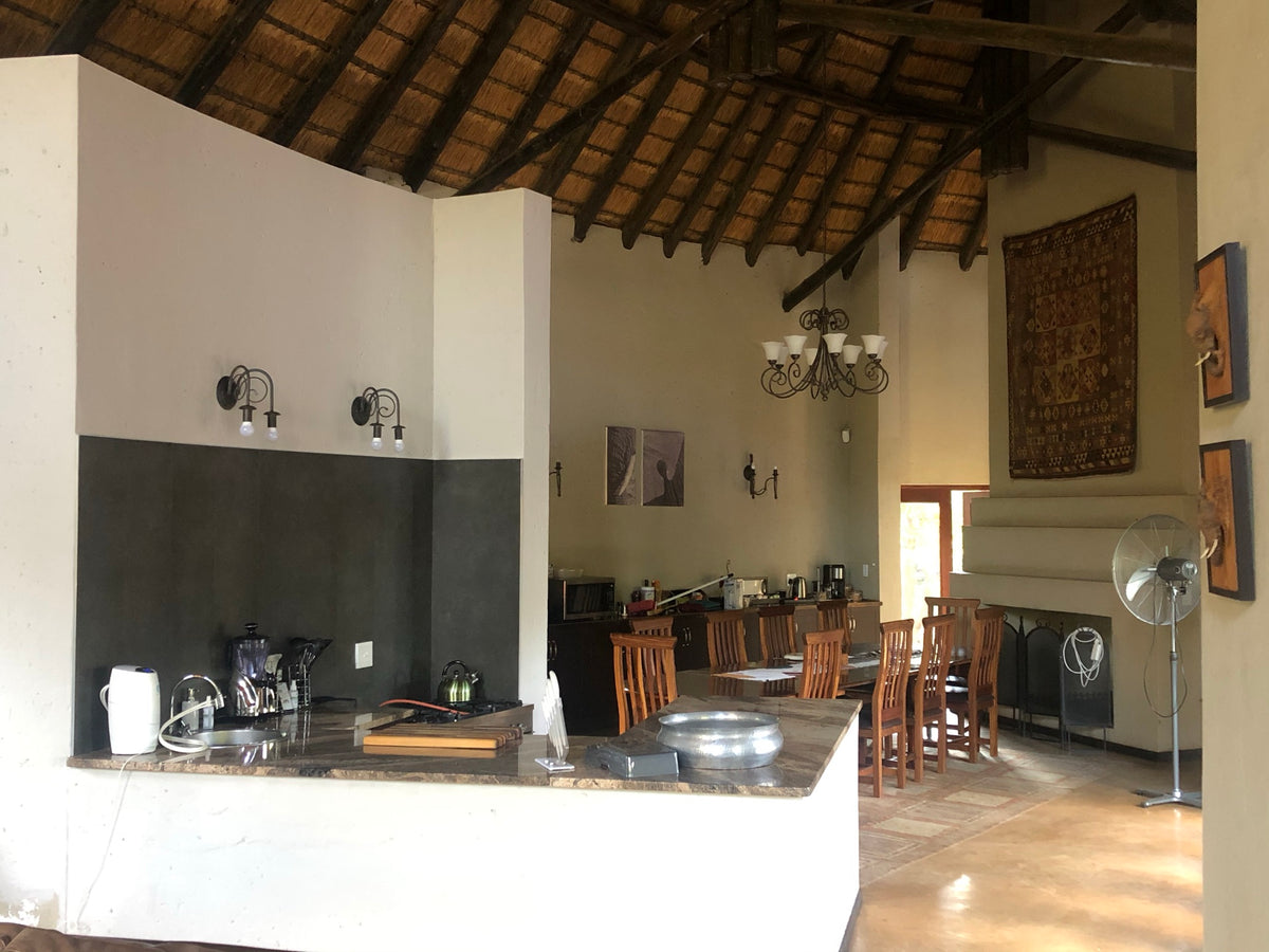 Kgorogoro Lodge