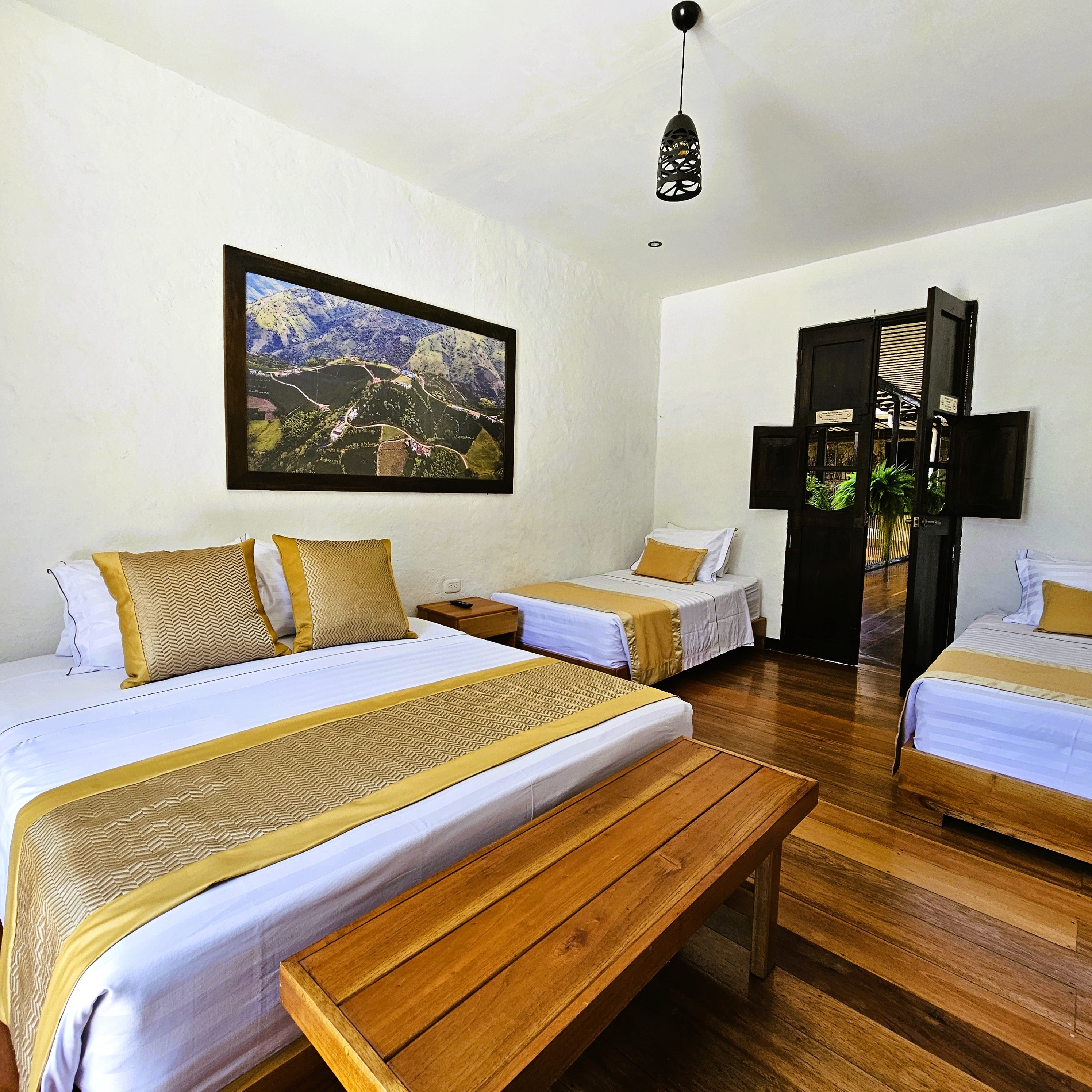Triple room with balcony