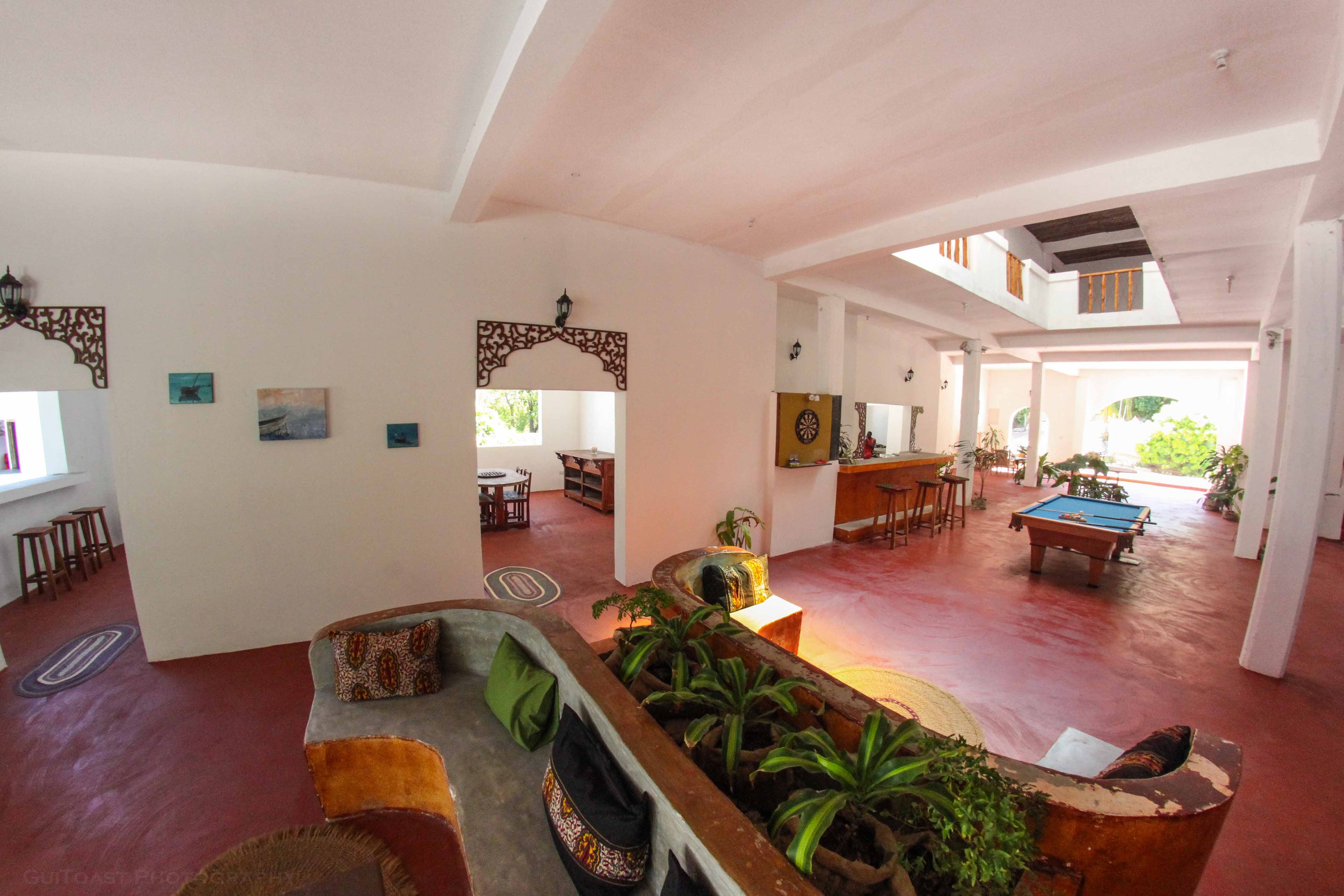 Lobby, Games Room & Pool Table