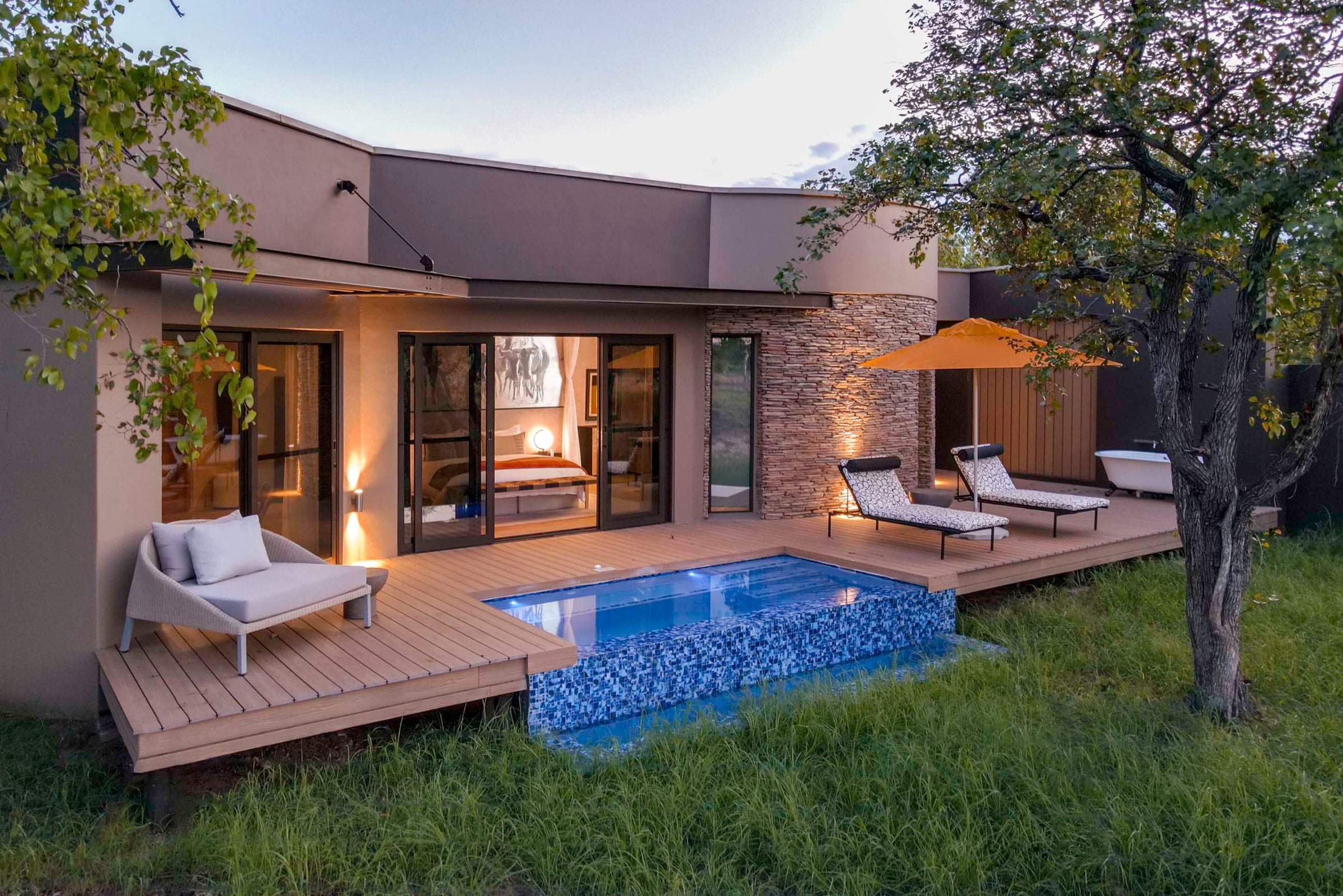 Deluxe Suite