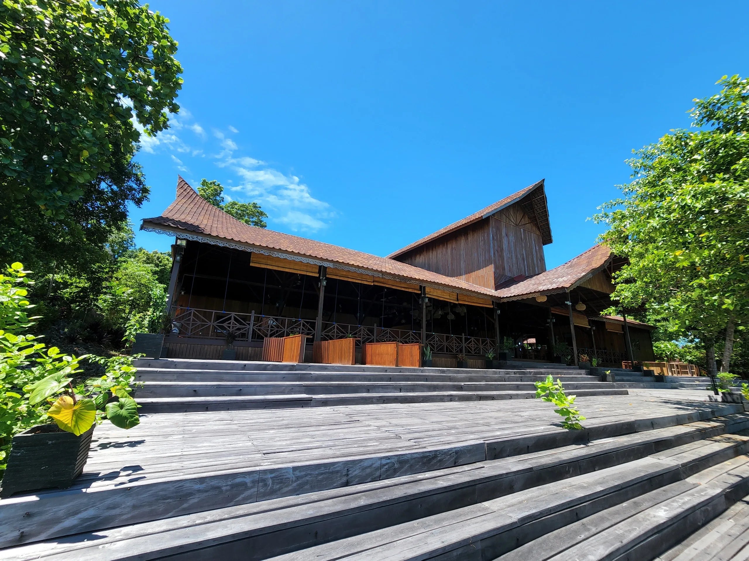 Maratua Seaview Resort