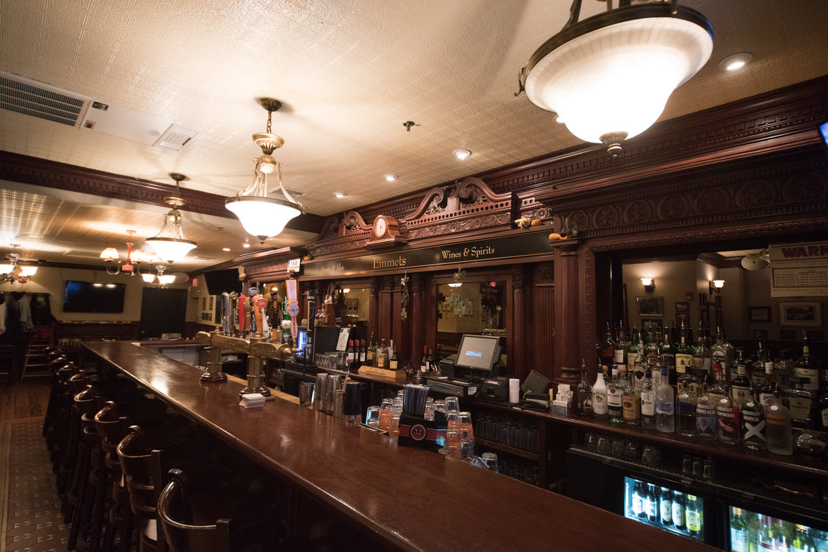 Emmets Irish Pub & Restaurant