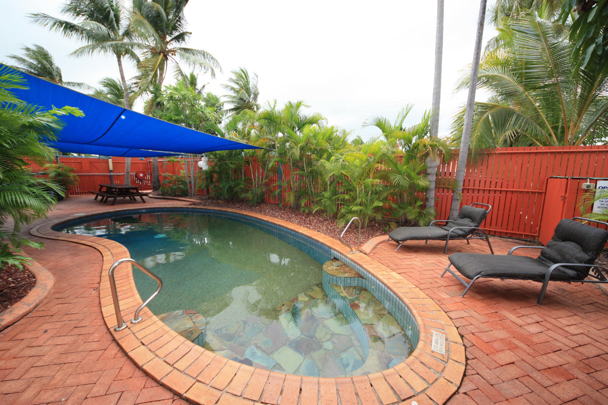 Coconut Grove Holiday Apartments